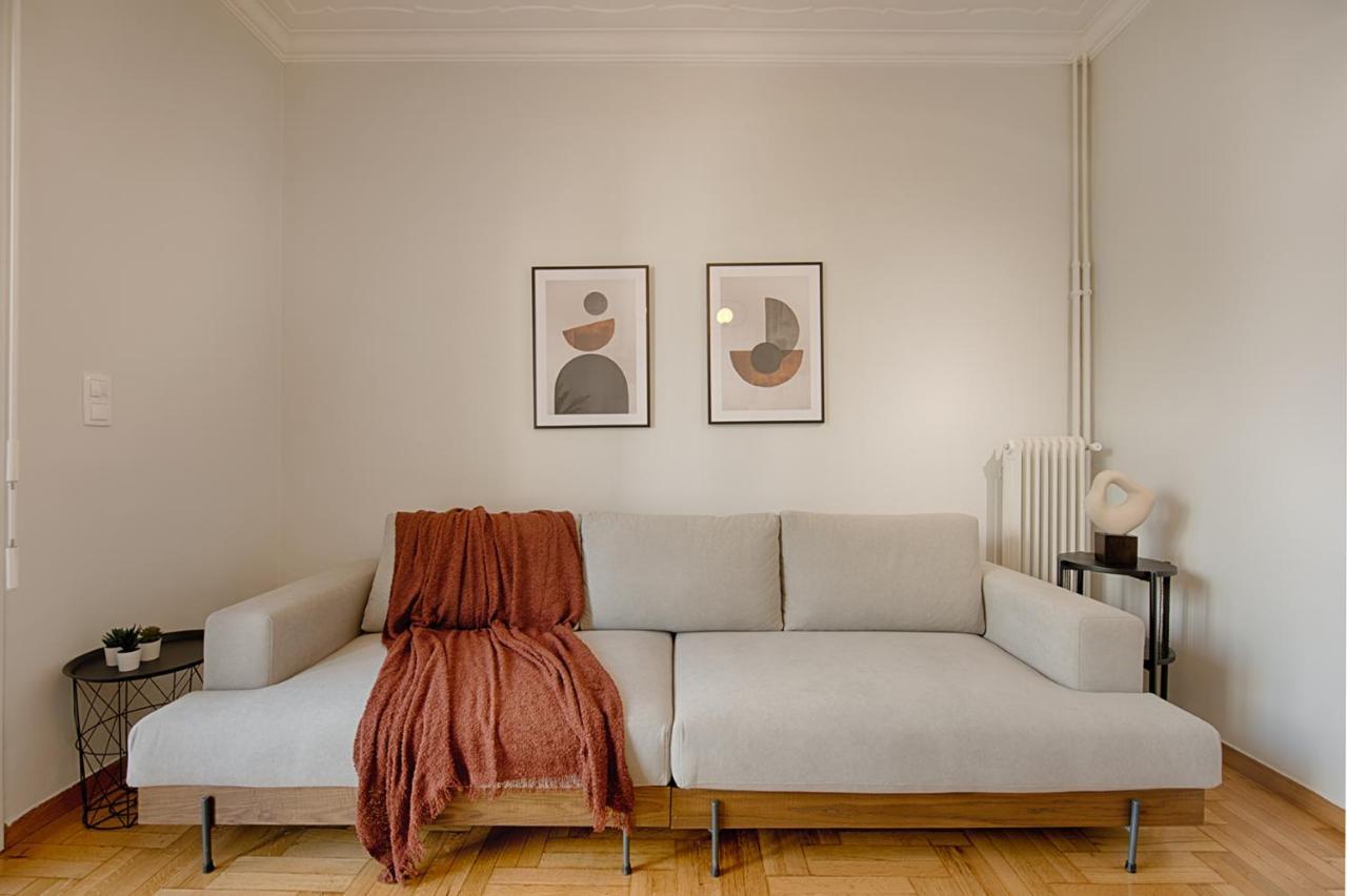 Acropolis View 4 Bedroom Flat Apartment *