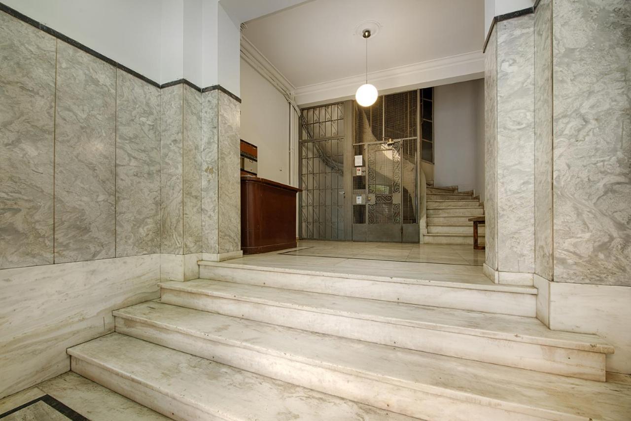 Acropolis View 4 Bedroom Flat Apartment *