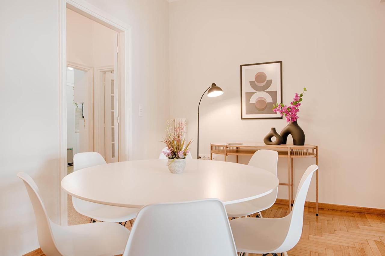 Acropolis View 4 Bedroom Flat Apartment Athens