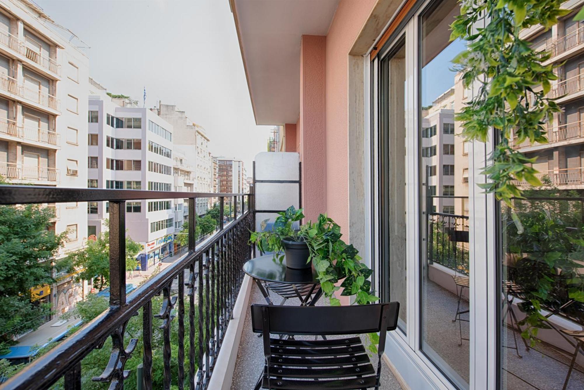Acropolis View 4 Bedroom Flat Athens